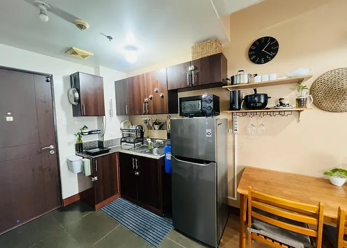 Casa Tagpuan In Manhattan Parkway 4*