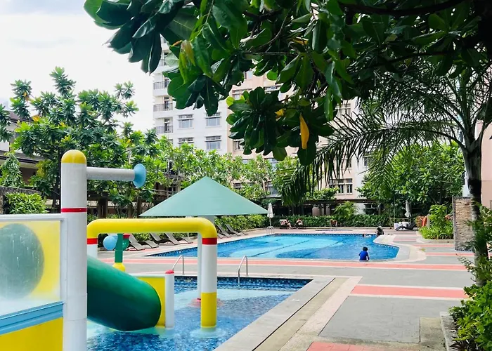 Apartahotel Casa Tagpuan In Manhattan Parkway 4*